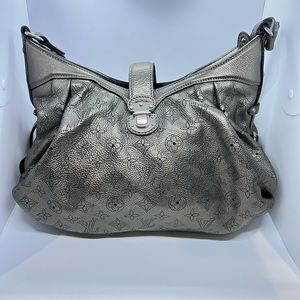 LOUIS VUITTON Mahina Crossbody XS Argent